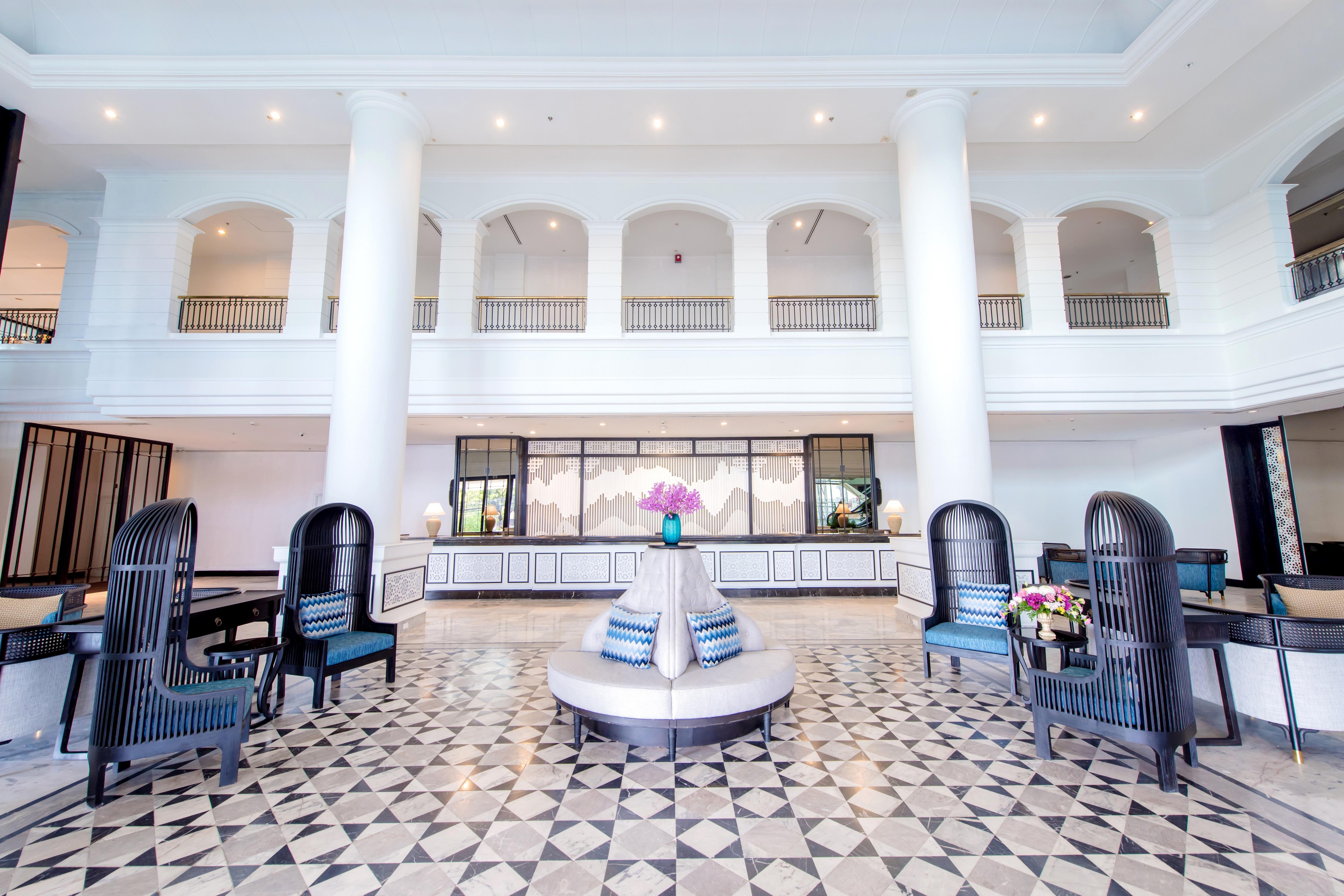 Готель Courtyard By Marriott Phuket Town Екстер'єр фото