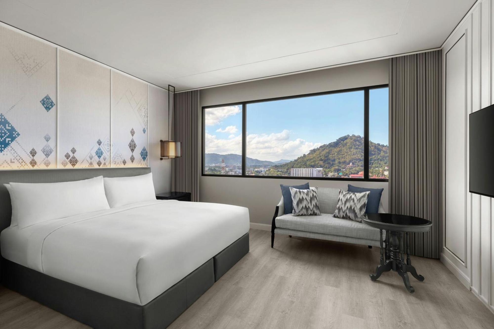 Готель Courtyard By Marriott Phuket Town Екстер'єр фото