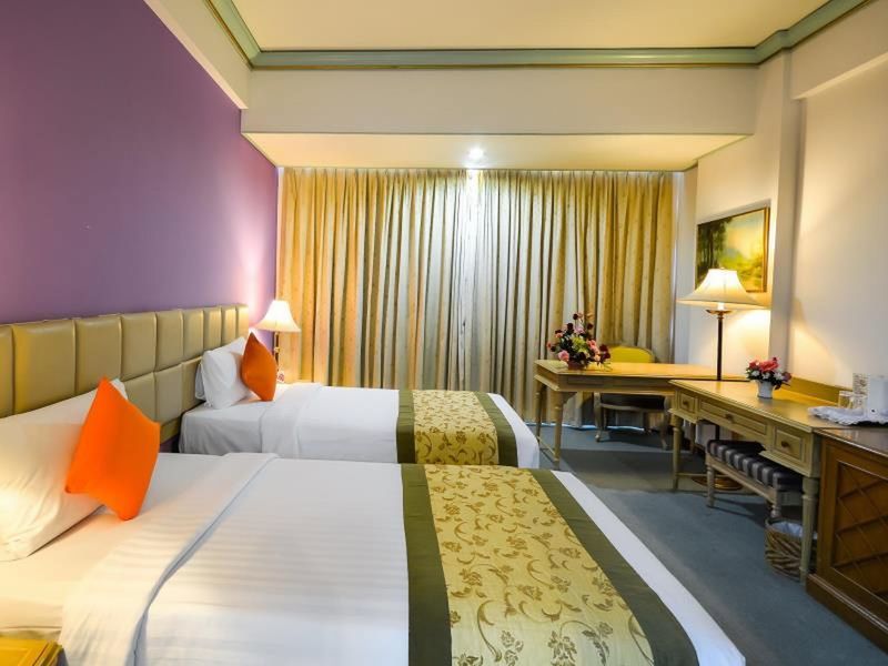 Готель Courtyard By Marriott Phuket Town Екстер'єр фото